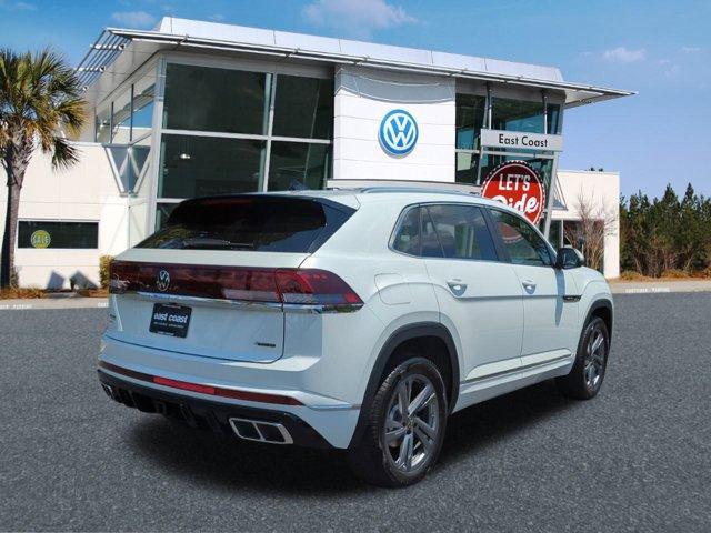 new 2024 Volkswagen Atlas Cross Sport car