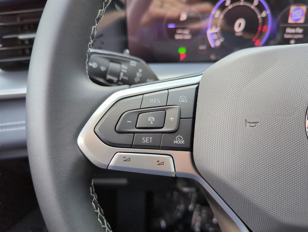new 2025 Volkswagen Tiguan car, priced at $32,094