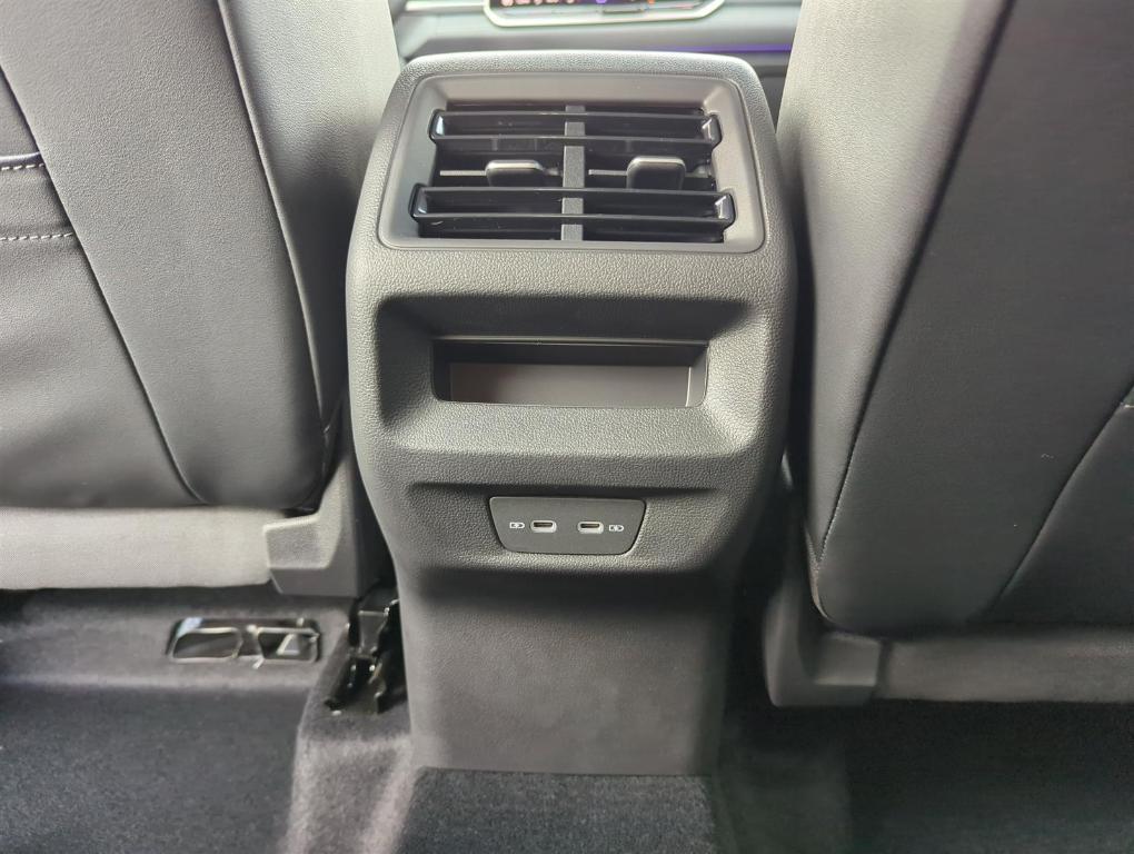 new 2025 Volkswagen Tiguan car, priced at $32,094