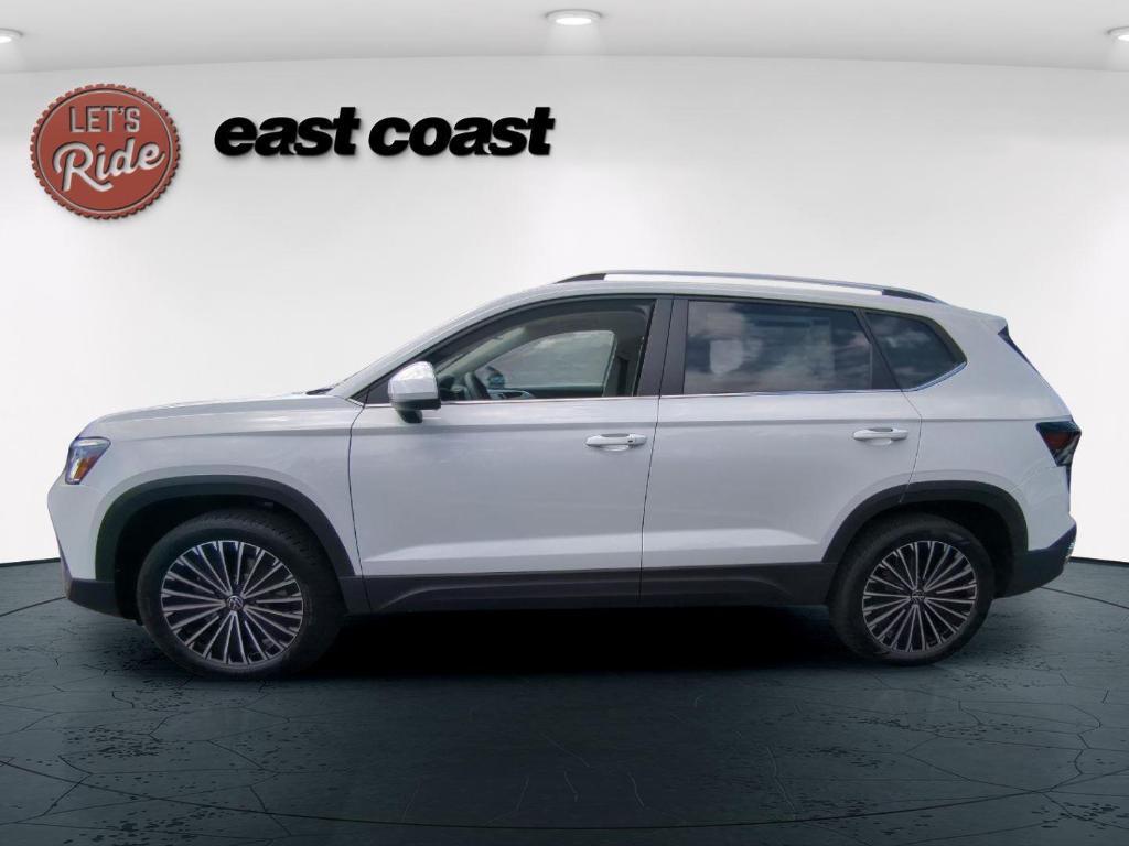 new 2025 Volkswagen Taos car, priced at $31,556
