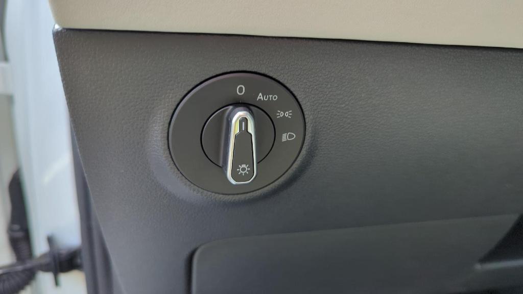 new 2025 Volkswagen Taos car, priced at $31,556