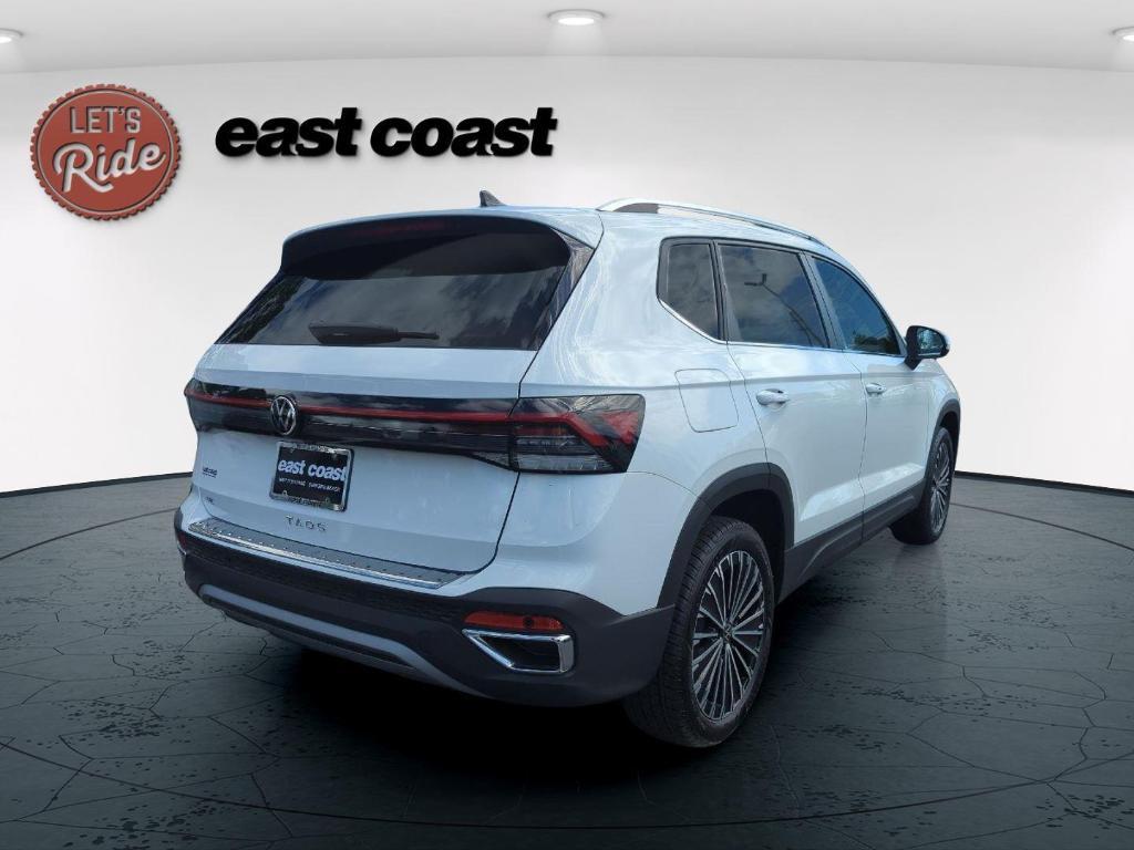 new 2025 Volkswagen Taos car, priced at $31,556