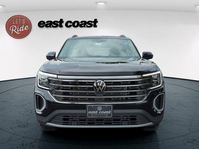 new 2025 Volkswagen Atlas car, priced at $46,666