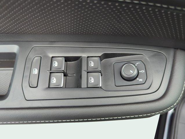 new 2025 Volkswagen Atlas car, priced at $46,666