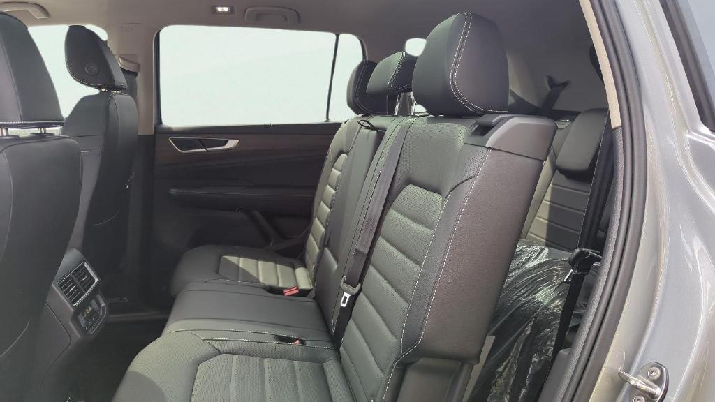 new 2026 Volkswagen Atlas car, priced at $51,886