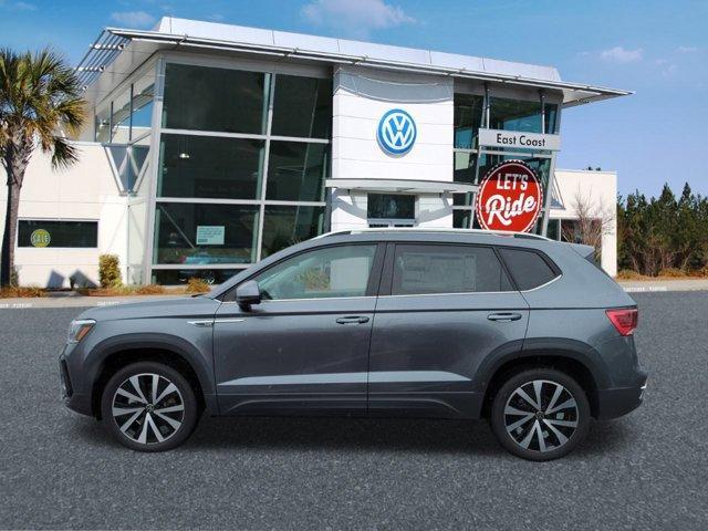 new 2024 Volkswagen Taos car