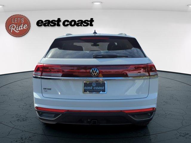 new 2025 Volkswagen Atlas Cross Sport car, priced at $45,956