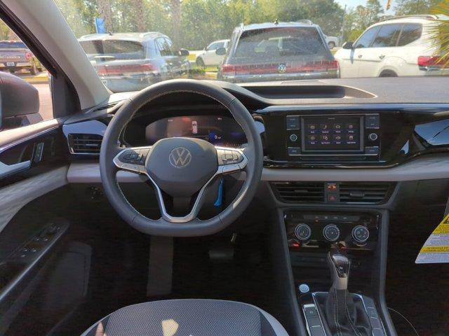 new 2024 Volkswagen Taos car