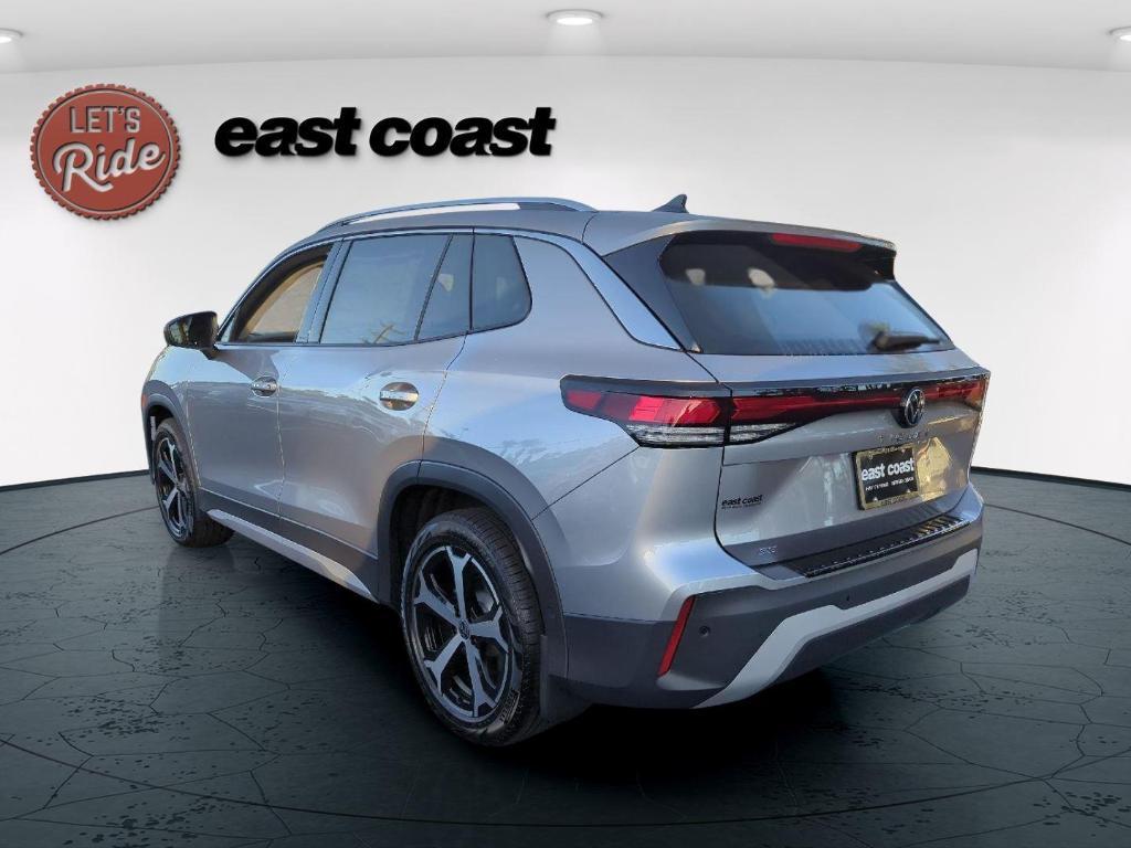 new 2025 Volkswagen Tiguan car, priced at $31,991