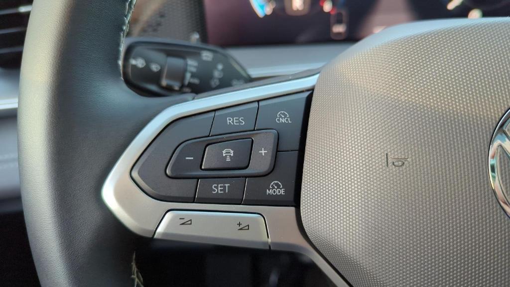 new 2025 Volkswagen Tiguan car, priced at $31,991