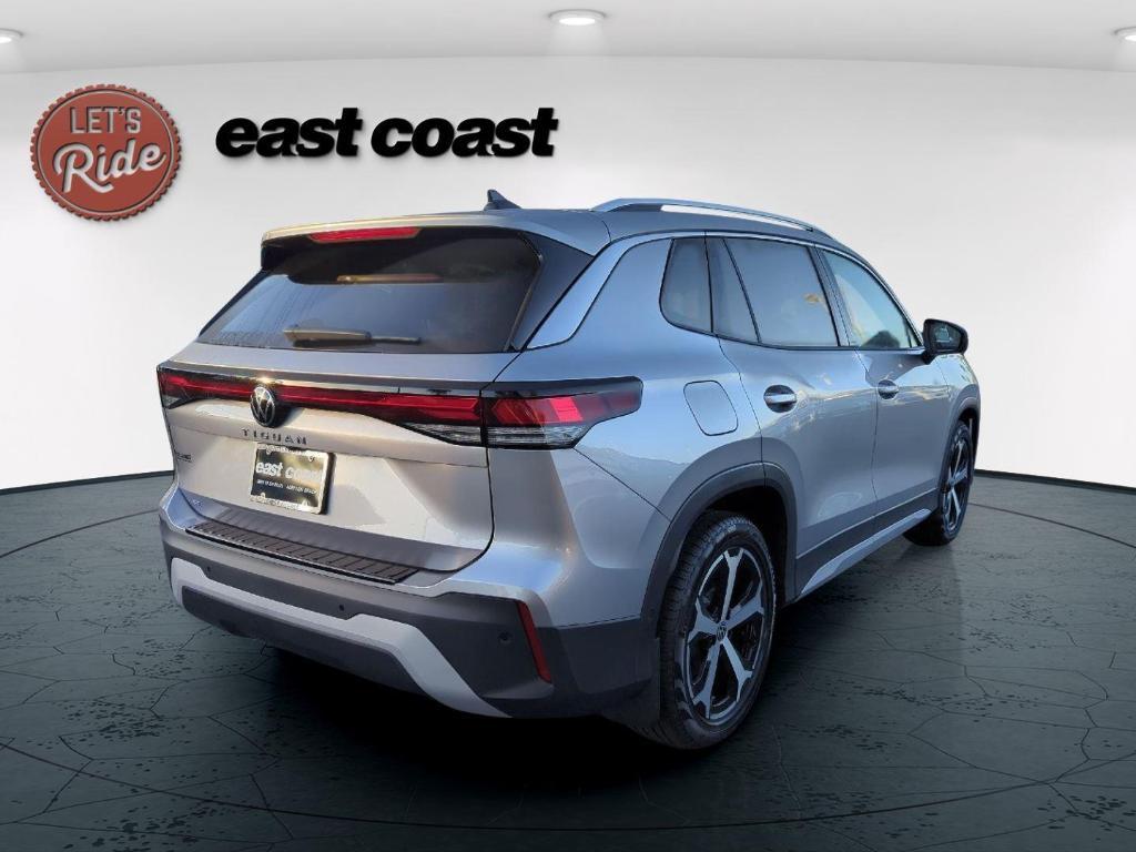 new 2025 Volkswagen Tiguan car, priced at $31,991