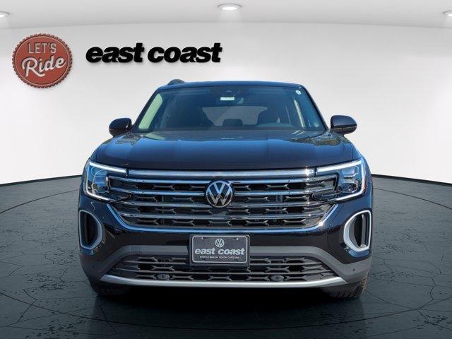 new 2025 Volkswagen Atlas car, priced at $48,718