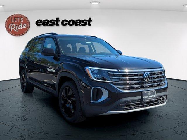 new 2025 Volkswagen Atlas car, priced at $48,718