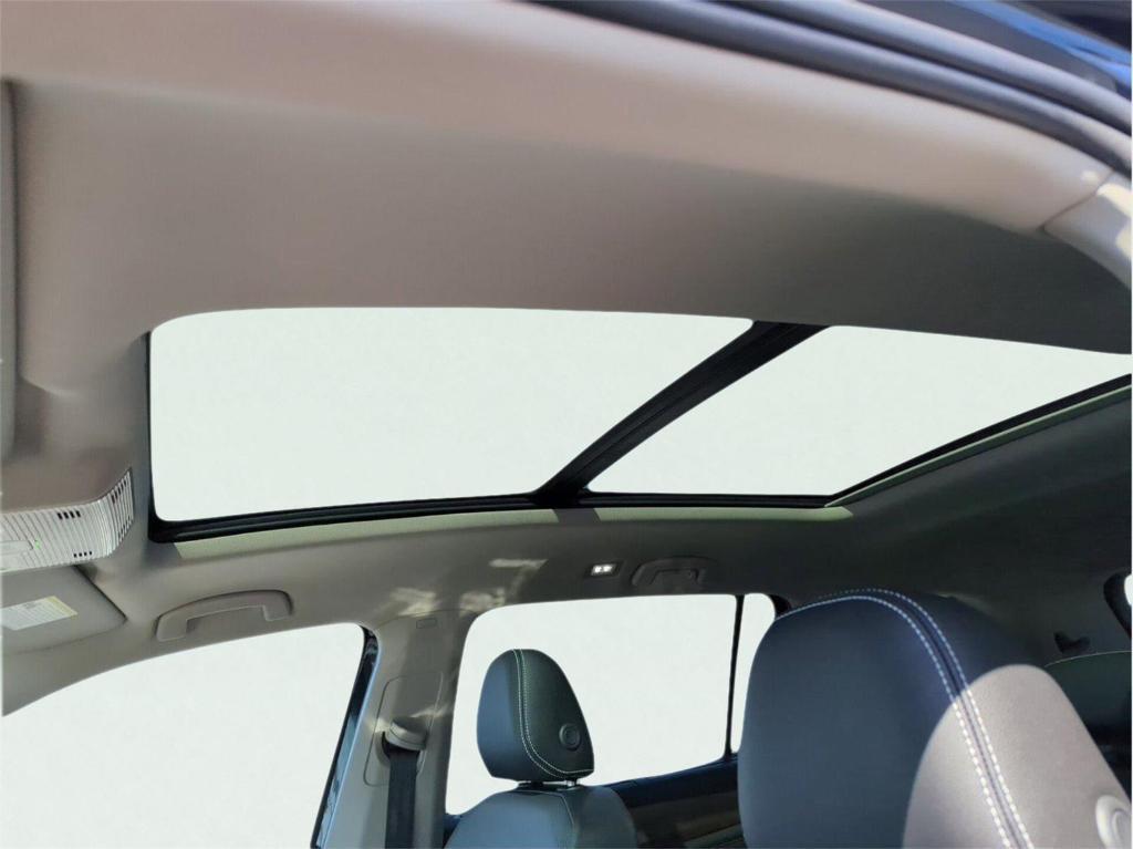 new 2025 Volkswagen Atlas car, priced at $42,718