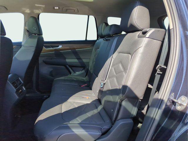new 2025 Volkswagen Atlas car, priced at $48,718