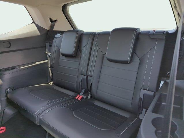 new 2025 Volkswagen Atlas car, priced at $51,665