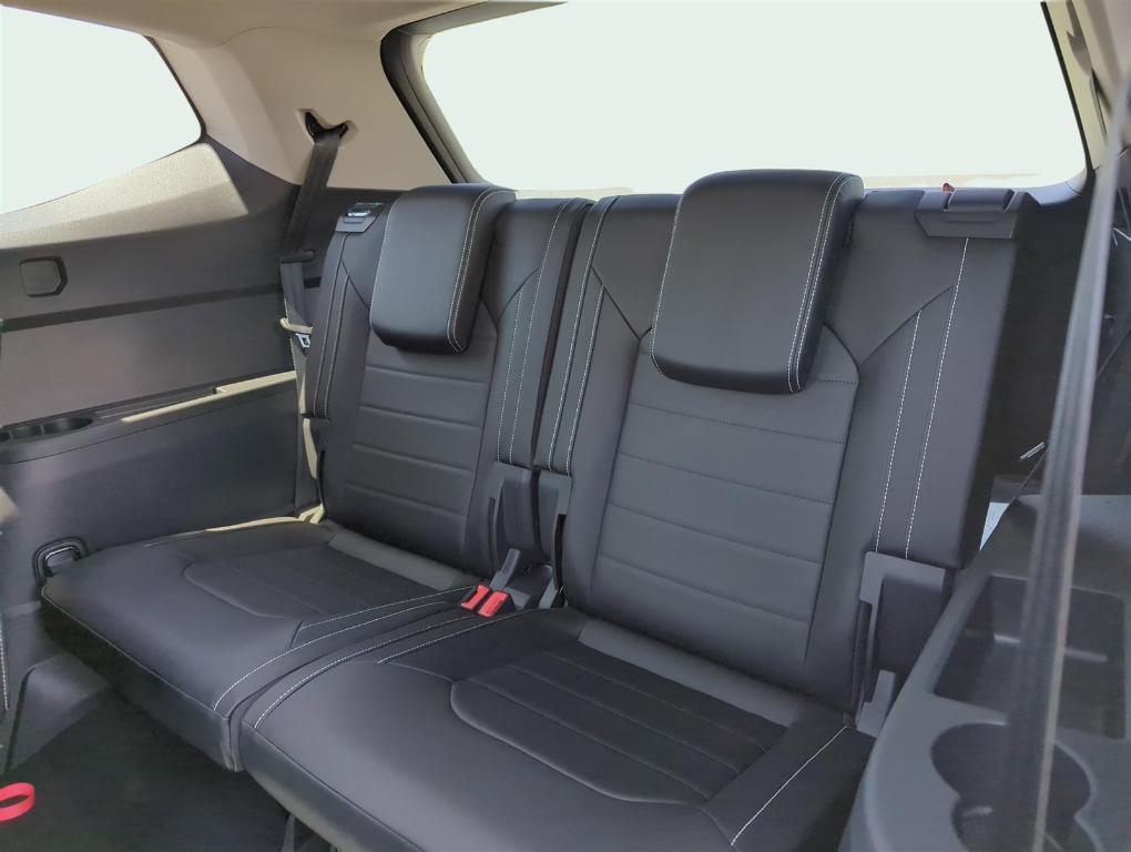 new 2025 Volkswagen Atlas car, priced at $46,415