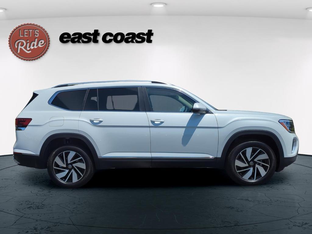 new 2025 Volkswagen Atlas car, priced at $46,665