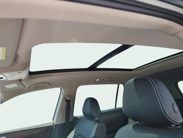 new 2025 Volkswagen Atlas car, priced at $51,665