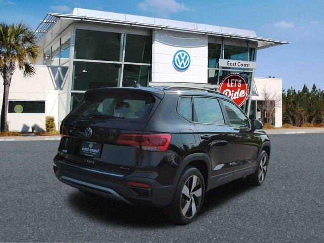 new 2024 Volkswagen Taos car