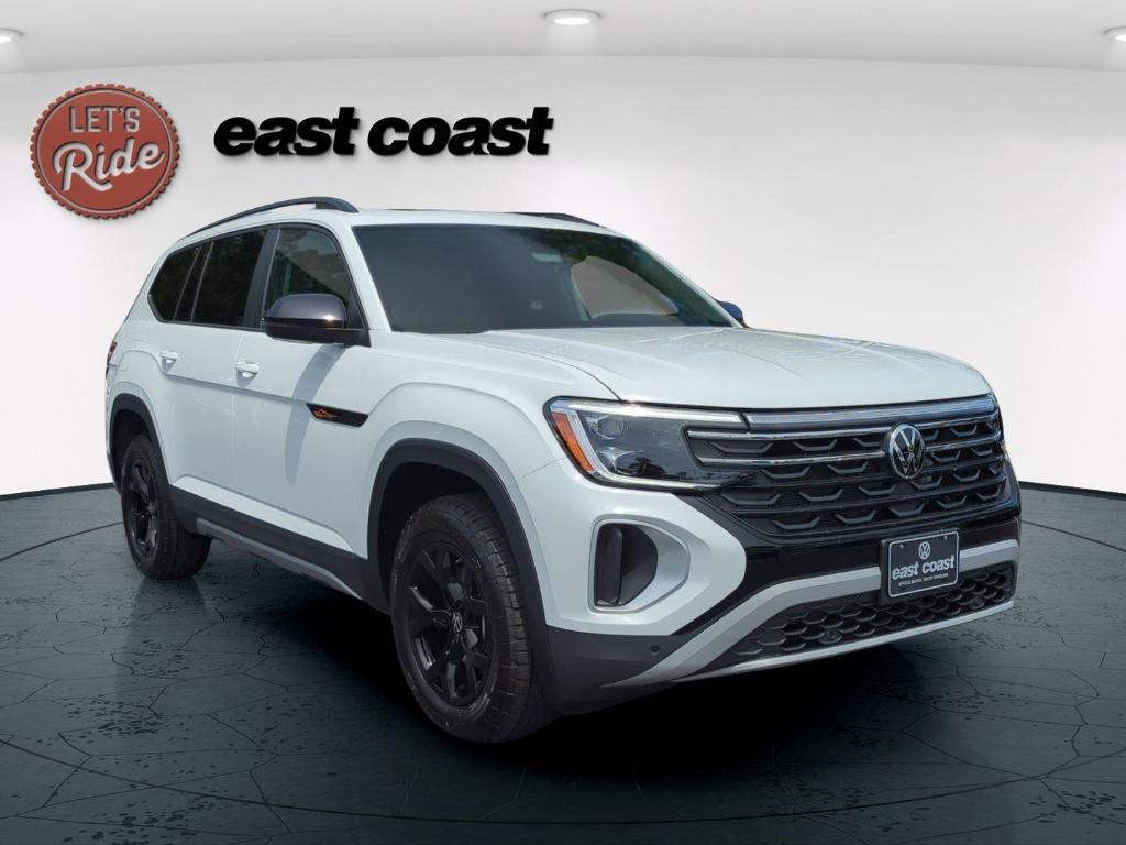 new 2025 Volkswagen Atlas car, priced at $43,366