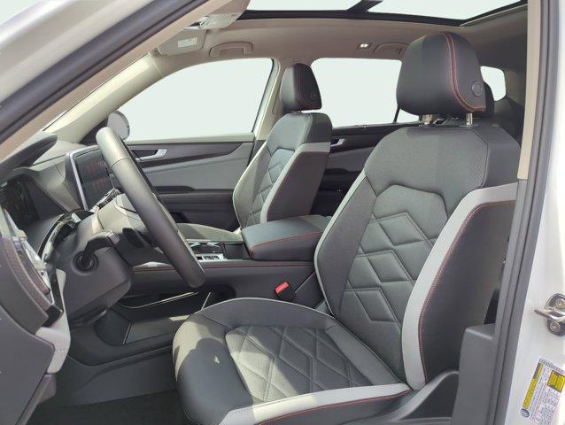 new 2025 Volkswagen Atlas car, priced at $49,366