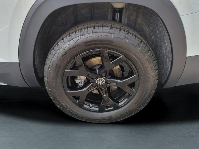 new 2025 Volkswagen Atlas car, priced at $49,366