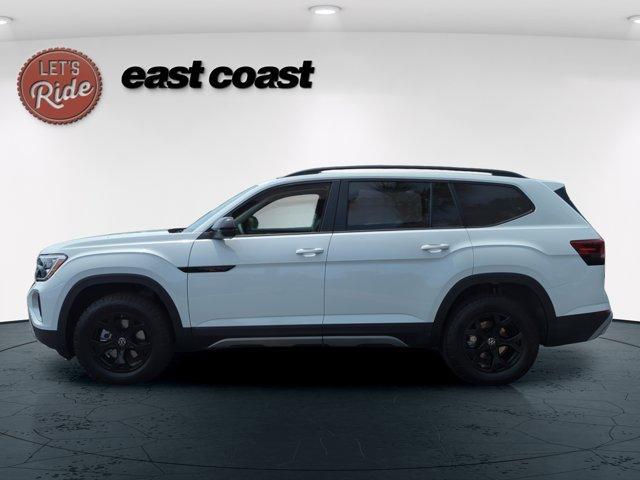 new 2025 Volkswagen Atlas car, priced at $49,366