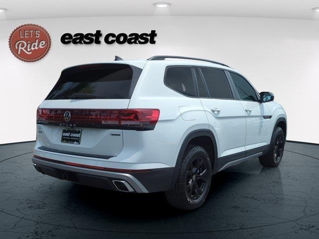 new 2025 Volkswagen Atlas car, priced at $49,366