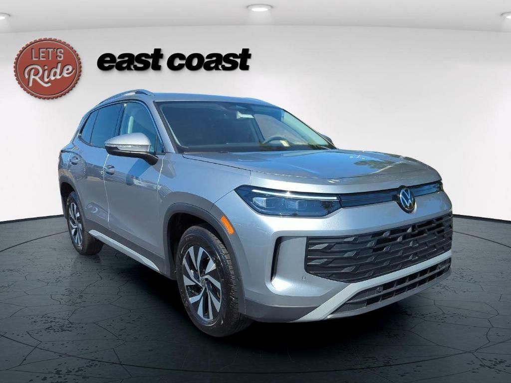 new 2025 Volkswagen Tiguan car, priced at $30,966