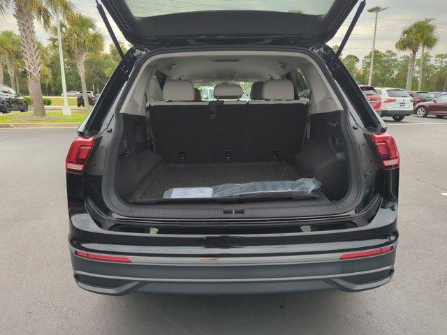 new 2024 Volkswagen Tiguan car