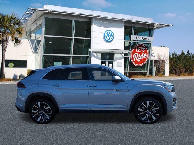 new 2025 Volkswagen Atlas Cross Sport car