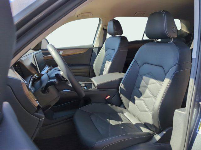 new 2024 Volkswagen Atlas car, priced at $45,796