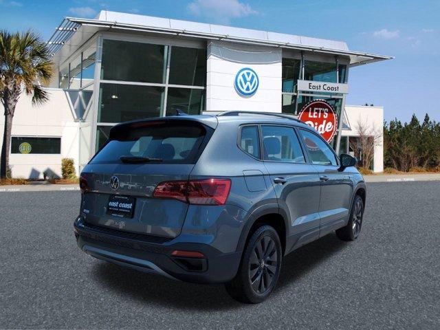 new 2024 Volkswagen Taos car