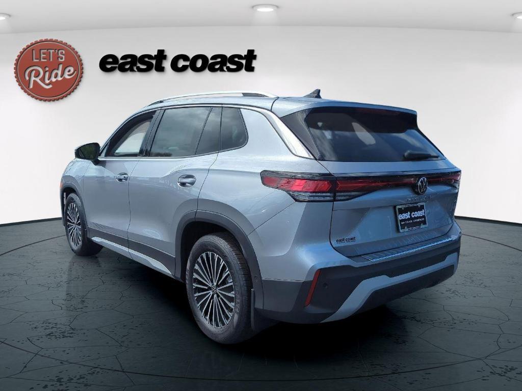 new 2025 Volkswagen Tiguan car, priced at $27,886