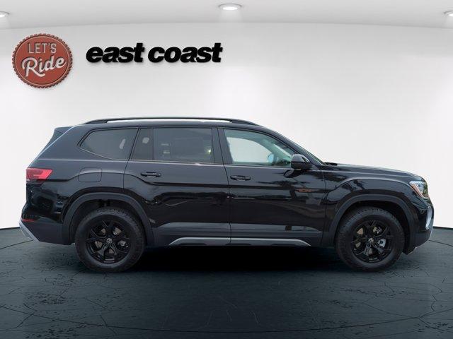 new 2025 Volkswagen Atlas car, priced at $49,479