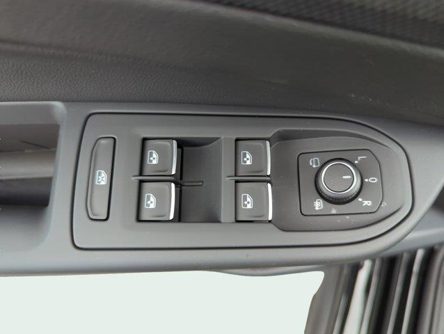 new 2025 Volkswagen Golf GTI car, priced at $40,540