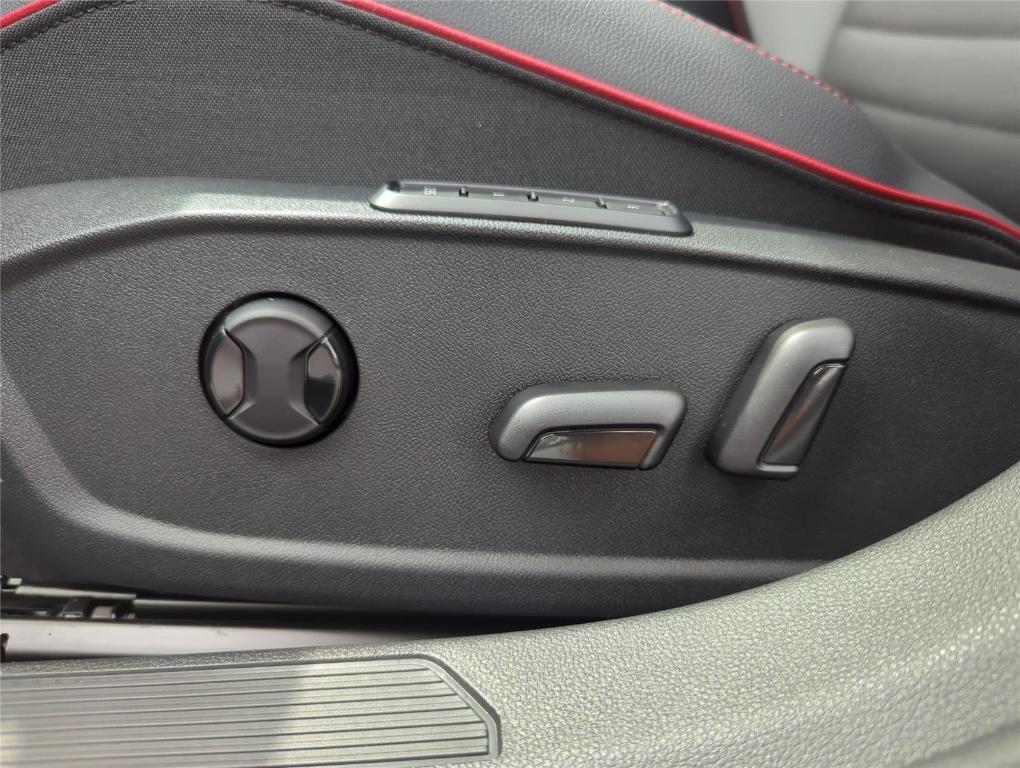 new 2025 Volkswagen Golf GTI car, priced at $38,790