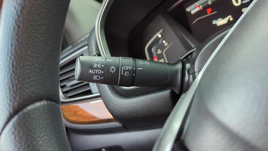 used 2021 Honda CR-V car, priced at $21,000