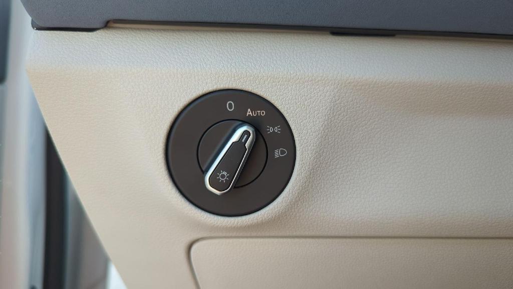 new 2025 Volkswagen Jetta car, priced at $27,610