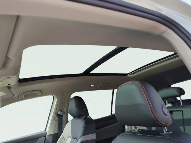 new 2025 Volkswagen Atlas car, priced at $49,479