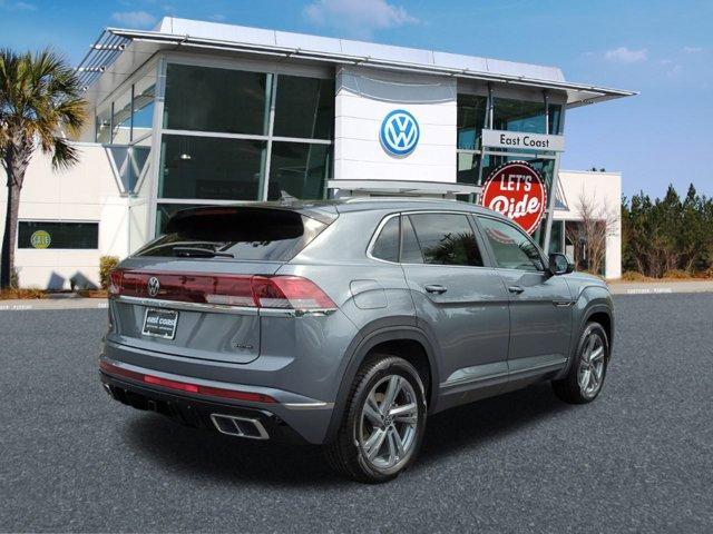 new 2024 Volkswagen Atlas Cross Sport car