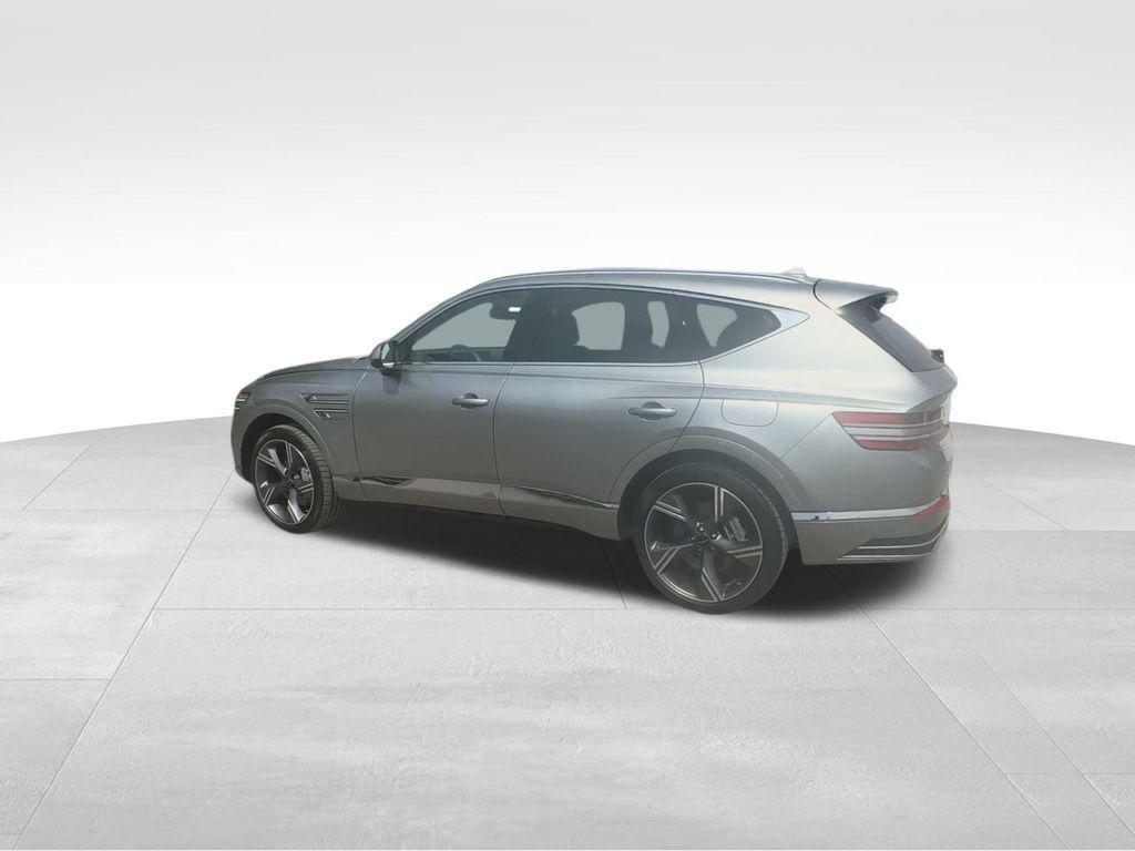 new 2025 Genesis GV80 car, priced at $76,995