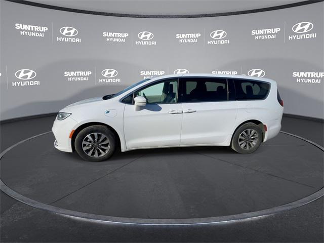 used 2022 Chrysler Pacifica Hybrid car, priced at $25,155