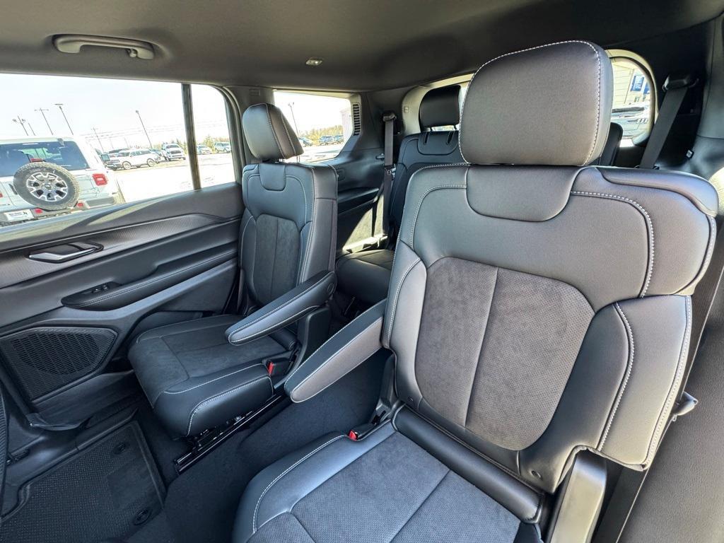 new 2025 Jeep Grand Cherokee L car, priced at $48,363