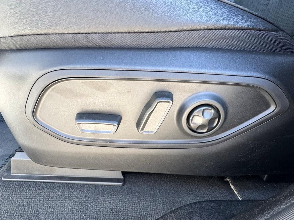 new 2025 Jeep Grand Cherokee L car, priced at $48,363