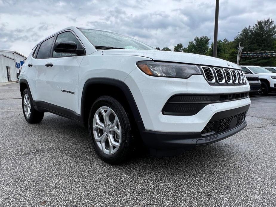 new 2024 Jeep Compass car, priced at $27,495