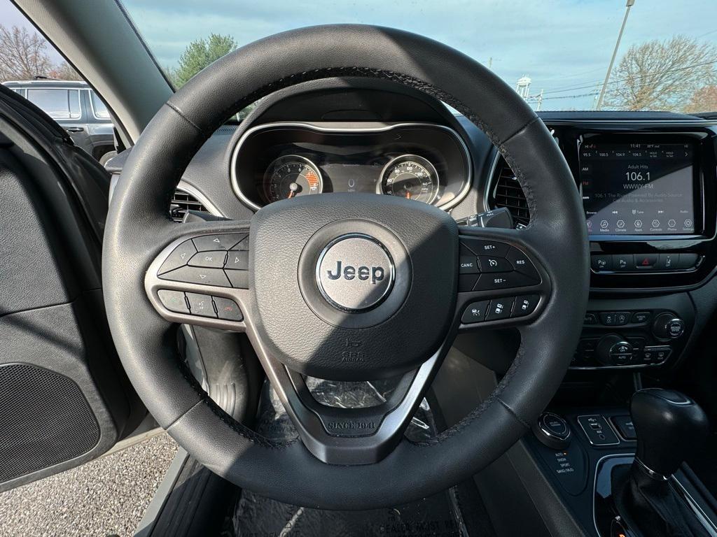 used 2022 Jeep Cherokee car, priced at $27,050