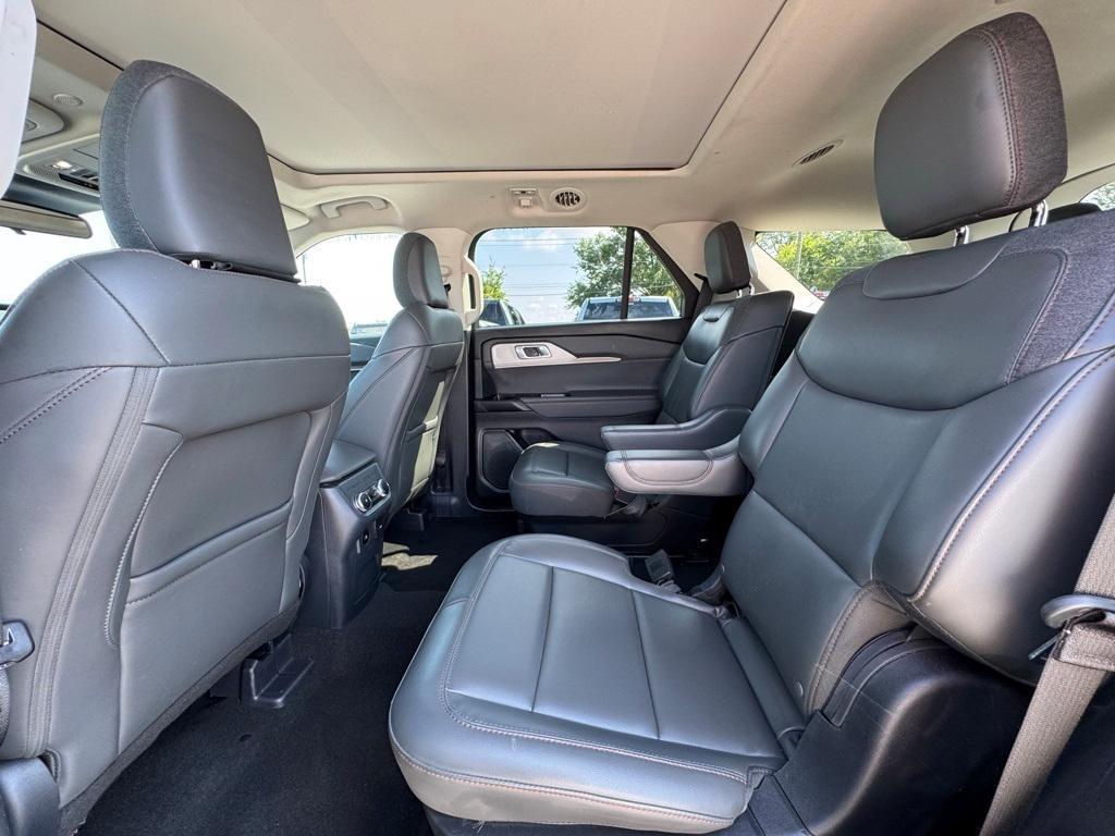 used 2025 Ford Explorer car, priced at $38,999