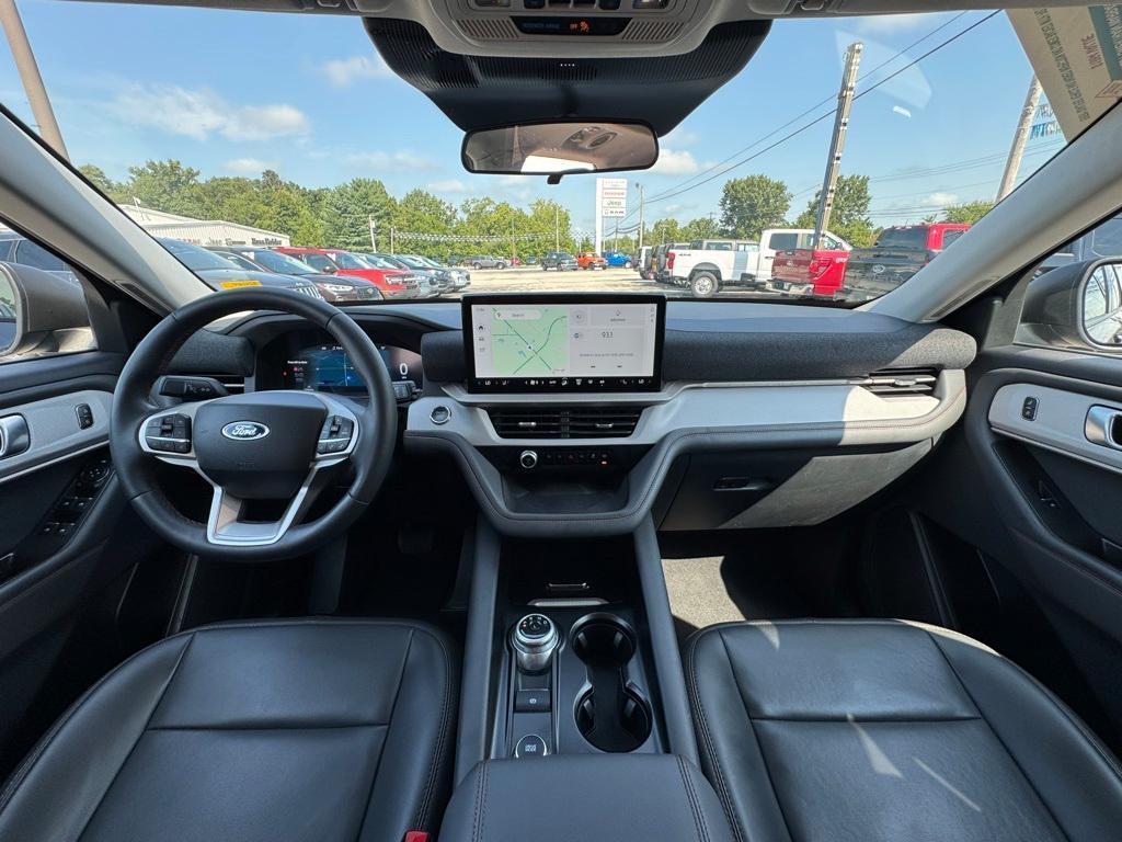 used 2025 Ford Explorer car, priced at $38,999